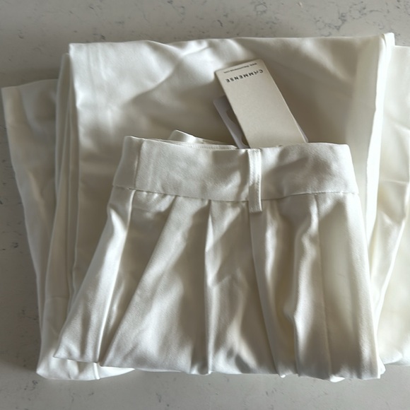 NWT - wide leg white trousers - Picture 3 of 4